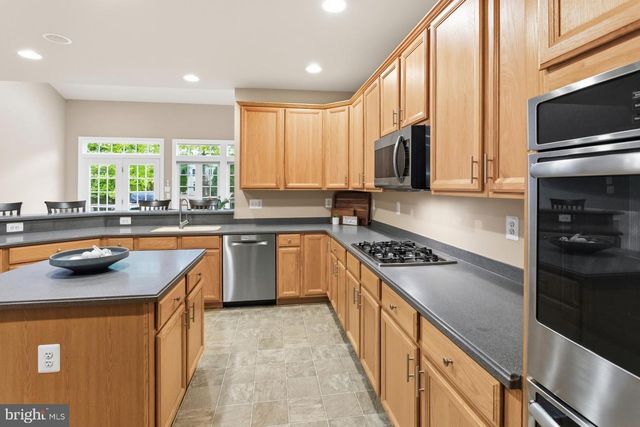 2110 ASHTON DR, Jamison, PA 18929