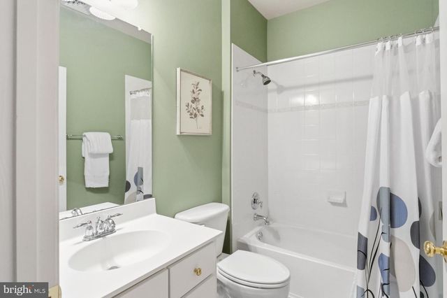 2110 ASHTON DR, Jamison, PA 18929