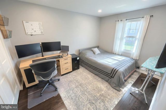 151 FOX RUN DR, York, PA 17403