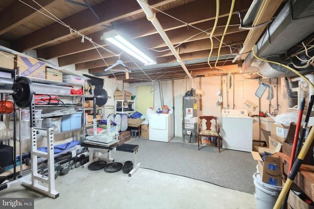 151 FOX RUN DR, York, PA 17403