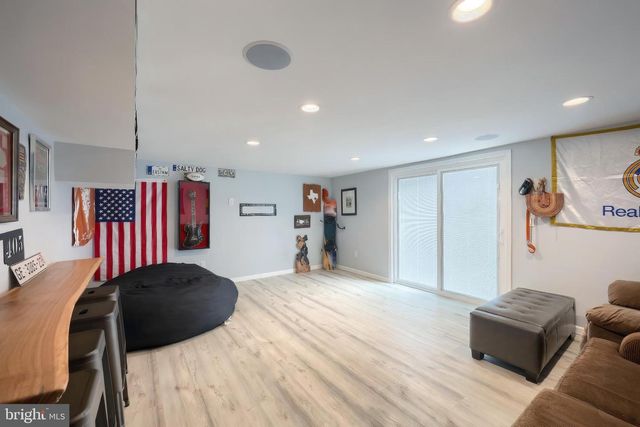 151 FOX RUN DR, York, PA 17403