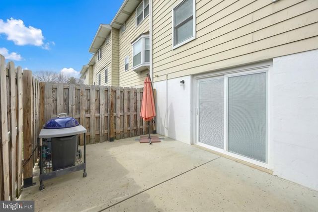 151 FOX RUN DR, York, PA 17403