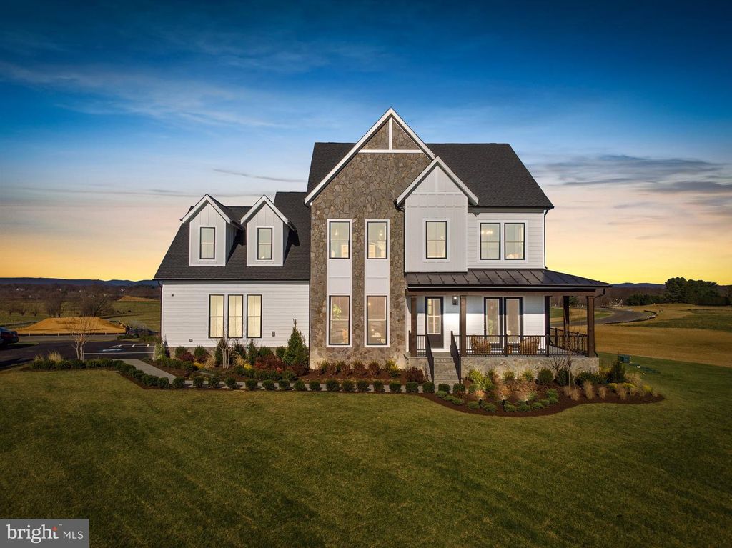 38875 SILVER KING CIR, Waterford, VA 20197