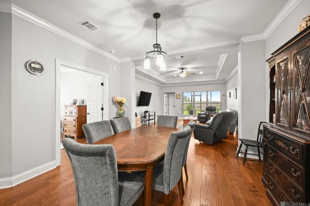 5324 Courtyard Dr, Gonzales, LA 70737