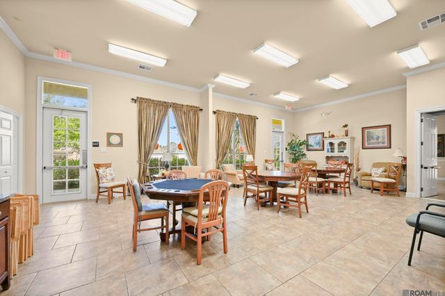 5324 Courtyard Dr, Gonzales, LA 70737