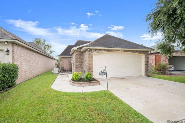 5324 Courtyard Dr, Gonzales, LA 70737