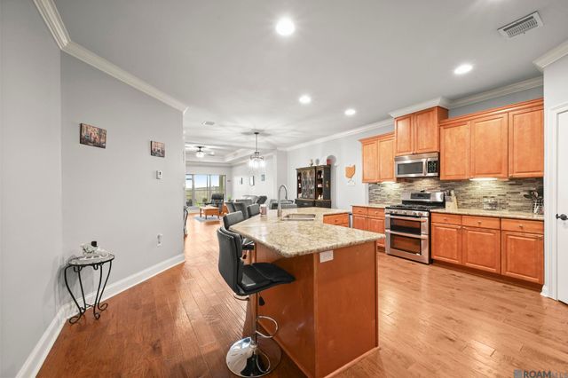 5324 Courtyard Dr, Gonzales, LA 70737