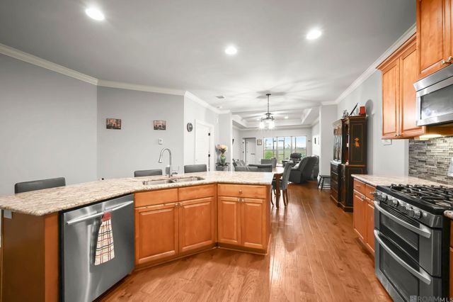 5324 Courtyard Dr, Gonzales, LA 70737