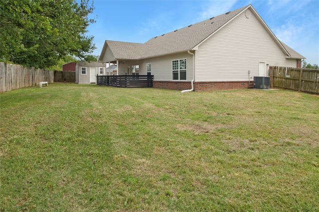 2602 SW Wolf Run Drive, Claremore, OK 74019