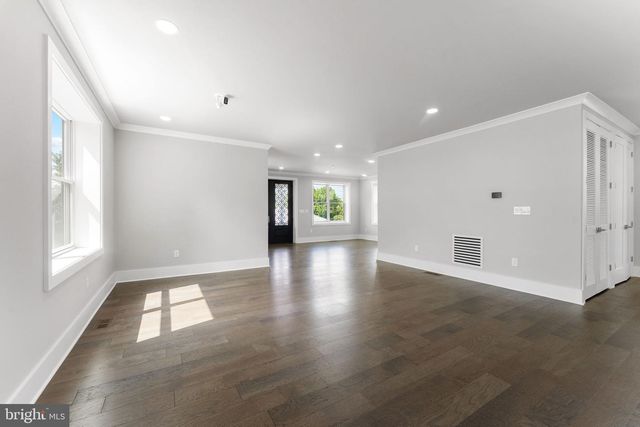 1610 12TH ST S, Arlington, VA 22204