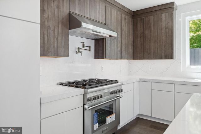 1610 12TH ST S, Arlington, VA 22204