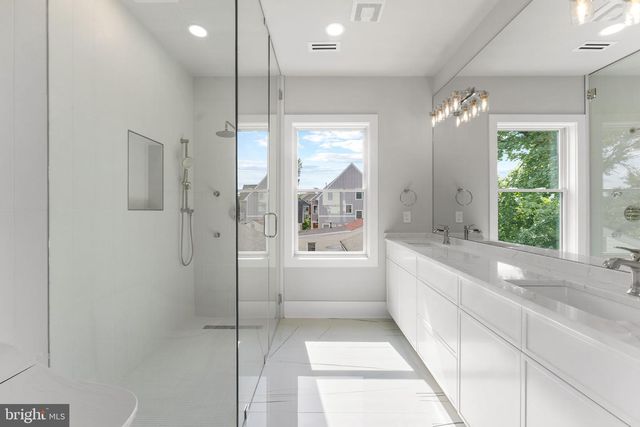 1610 12TH ST S, Arlington, VA 22204