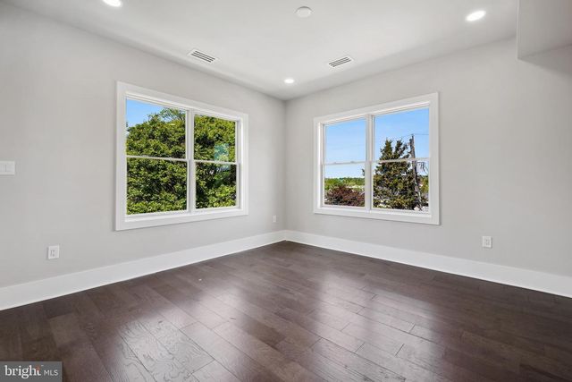 1610 12TH ST S, Arlington, VA 22204