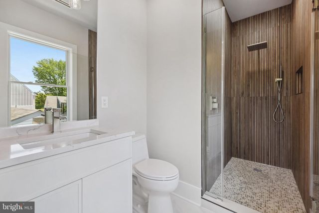 1610 12TH ST S, Arlington, VA 22204