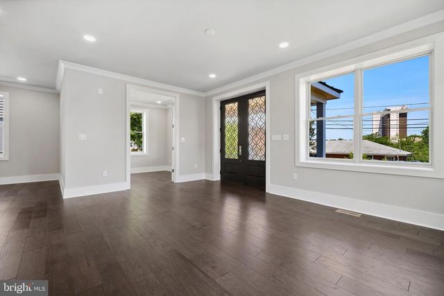 1610 12TH ST S, Arlington, VA 22204