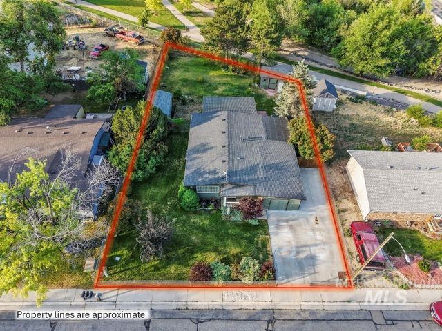 143 E Morris Ct, Kuna, ID 83634