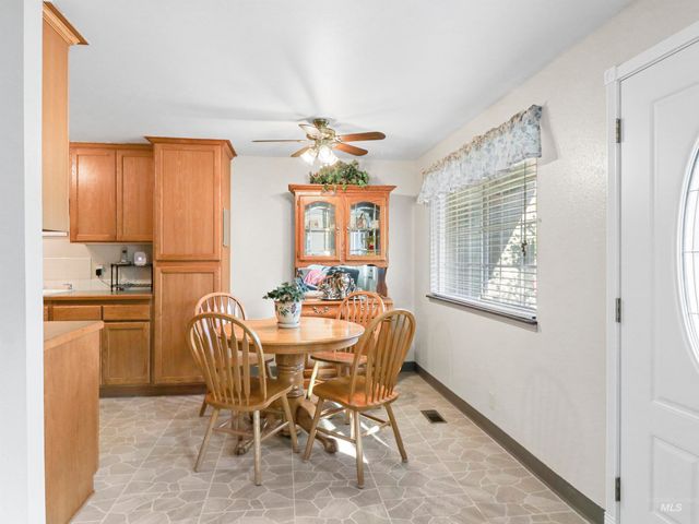 143 E Morris Ct, Kuna, ID 83634