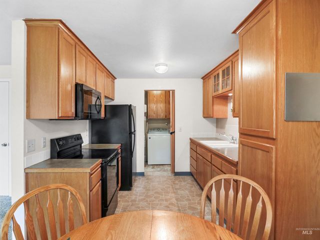 143 E Morris Ct, Kuna, ID 83634