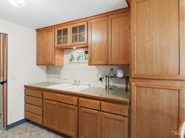 143 E Morris Ct, Kuna, ID 83634