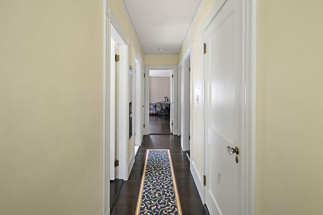 15 E Grove St, Middleboro, MA 02346