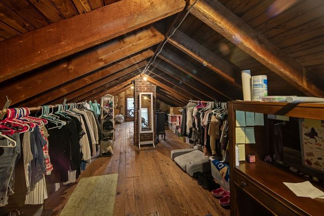 15 E Grove St, Middleboro, MA 02346