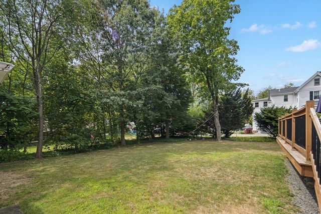 15 E Grove St, Middleboro, MA 02346