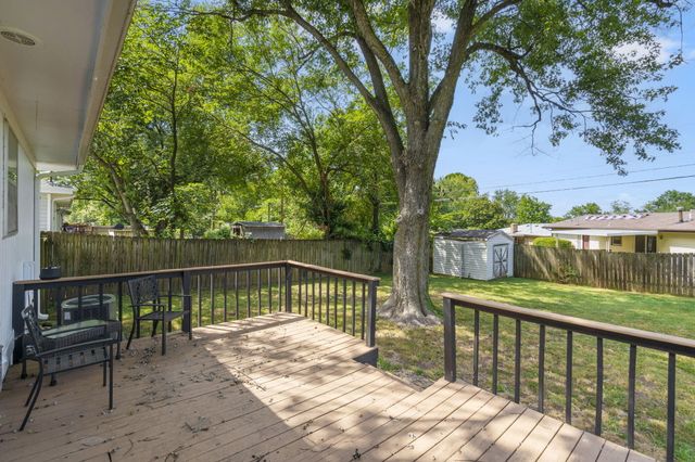 3123 W Farm Road 168, Springfield, MO 65807