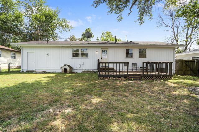 3123 W Farm Road 168, Springfield, MO 65807