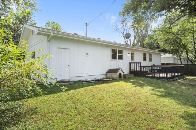 3123 W Farm Road 168, Springfield, MO 65807