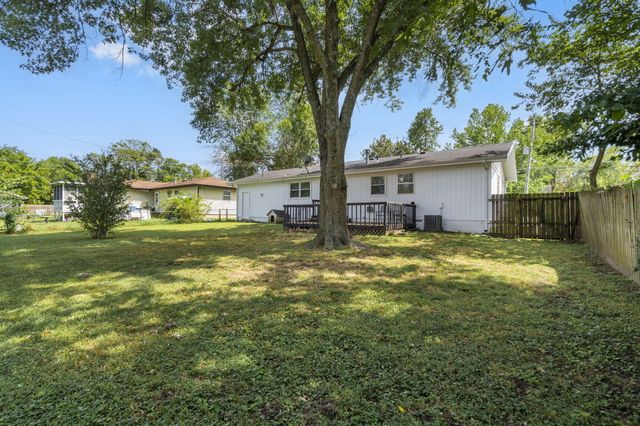 3123 W Farm Road 168, Springfield, MO 65807