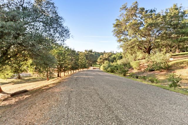 7110 Shinn Ranch Rd, El Dorado, CA 95623
