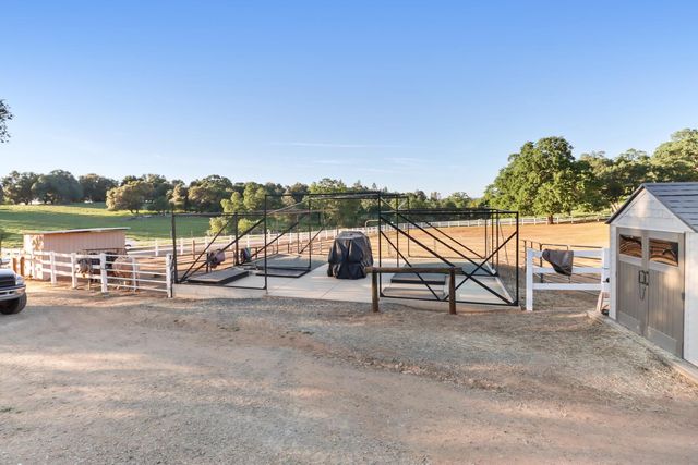 7110 Shinn Ranch Rd, El Dorado, CA 95623