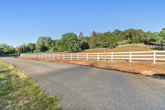 7110 Shinn Ranch Rd, El Dorado, CA 95623