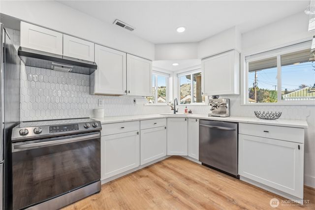 409 N Cedar Street, Chelan, WA 98816