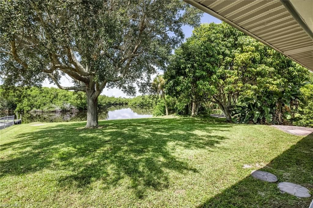 1285 Driftwood DR, NORTH FORT MYERS, FL 33903 — photo 2