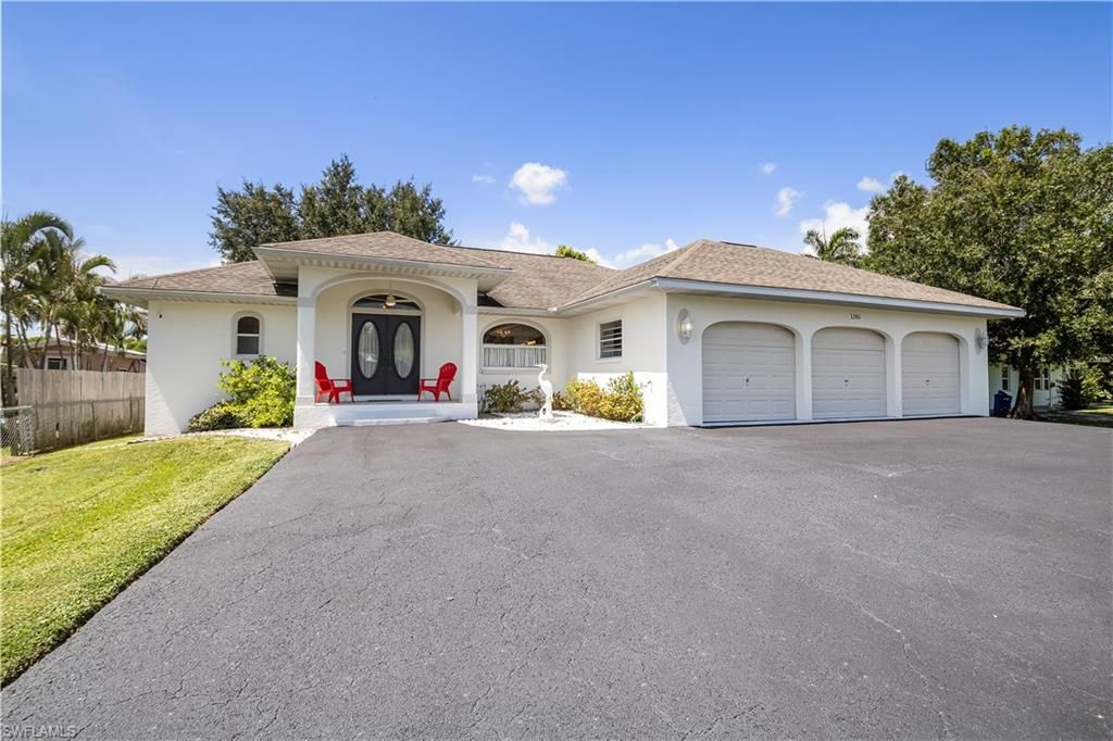 1285 Driftwood DR, NORTH FORT MYERS, FL 33903 — photo 3