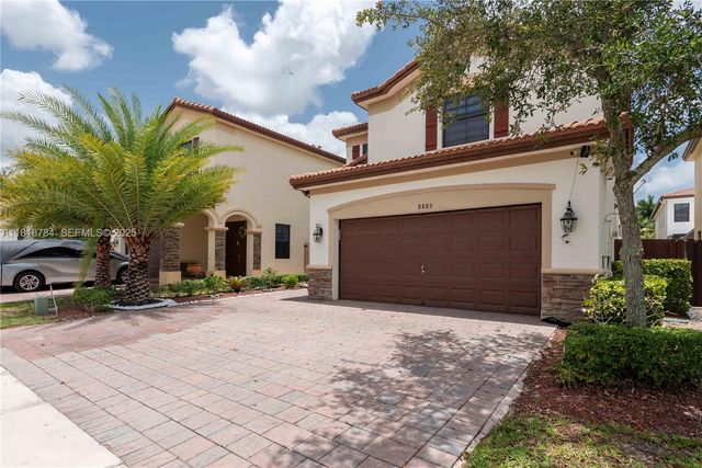 8885 NW 100th Place, Doral, FL 33178