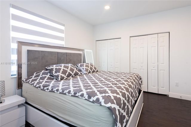 8885 NW 100th Place, Doral, FL 33178