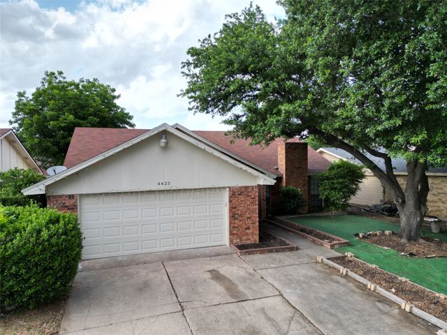 4425 Campion Lane, Fort Worth, TX 76137
