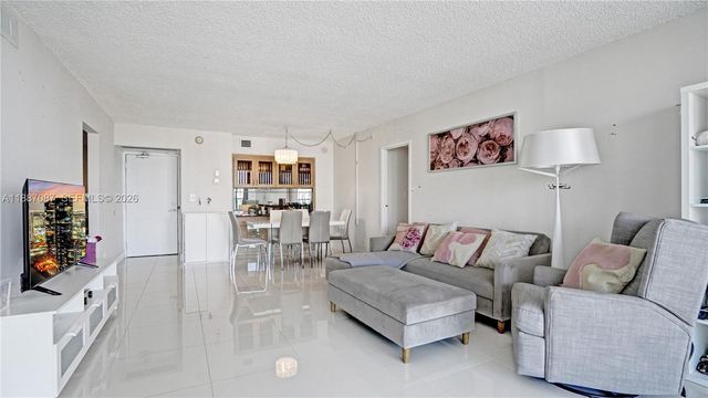 100 Bayview Drive 1931, Sunny Isles Beach, FL 33160