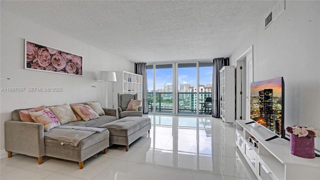 100 Bayview Drive 1931, Sunny Isles Beach, FL 33160