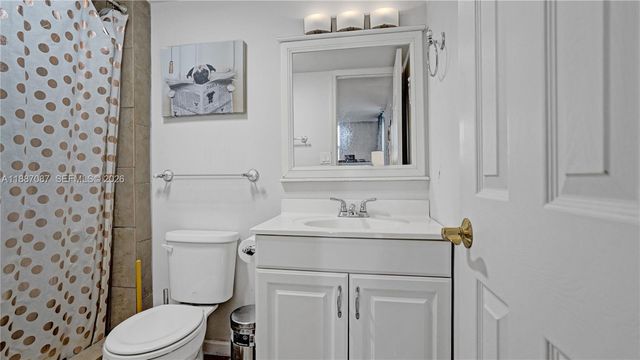 100 Bayview Drive 1931, Sunny Isles Beach, FL 33160