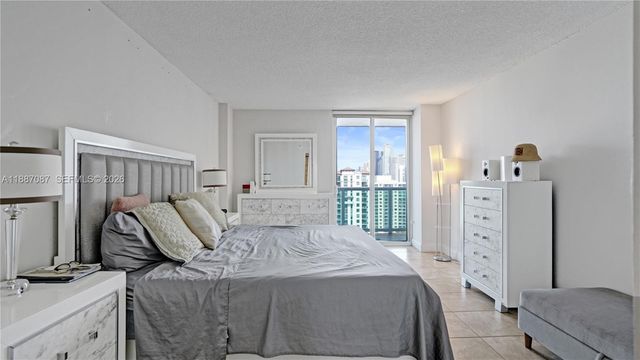 100 Bayview Drive 1931, Sunny Isles Beach, FL 33160