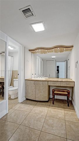 100 Bayview Drive 1931, Sunny Isles Beach, FL 33160