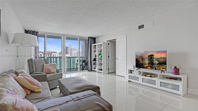 100 Bayview Drive 1931, Sunny Isles Beach, FL 33160