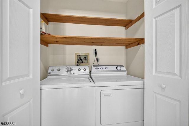 45 Chicopee Dr, Montgomery Twp., NJ 08540