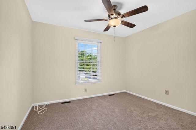 45 Chicopee Dr, Montgomery Twp., NJ 08540