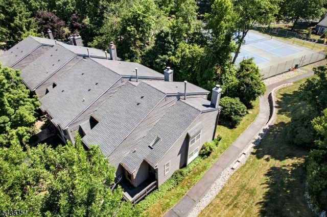 45 Chicopee Dr, Montgomery Twp., NJ 08540