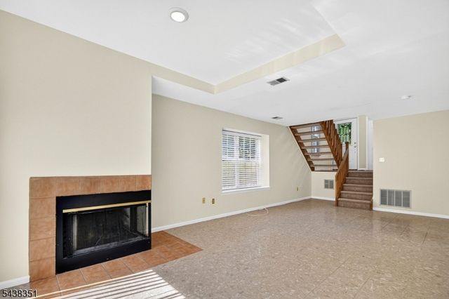 45 Chicopee Dr, Montgomery Twp., NJ 08540