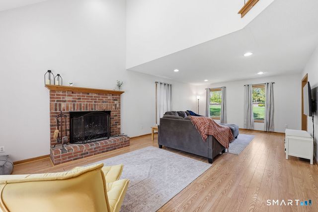 12 Forest Ridge Road, Prospect, CT 06712